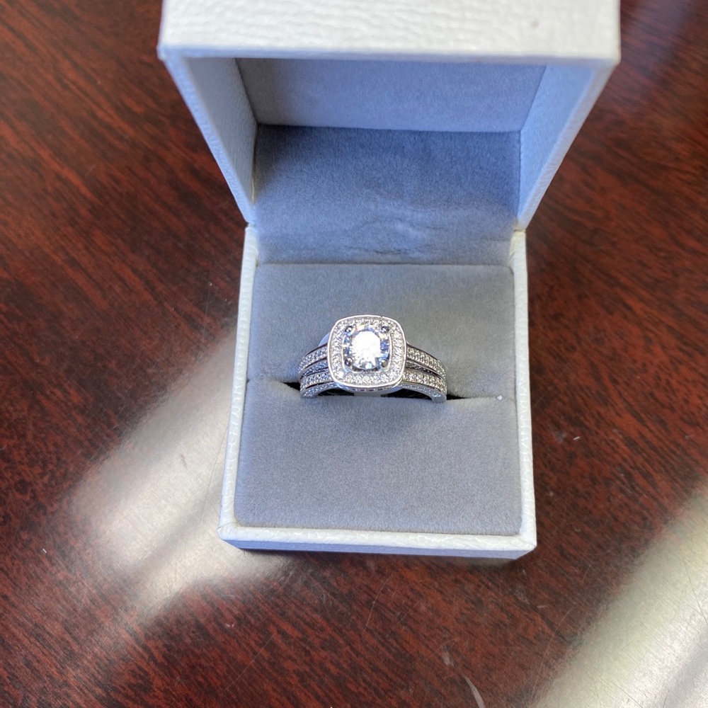 *LAST ONE**White Sapphire Diamond Bridal set